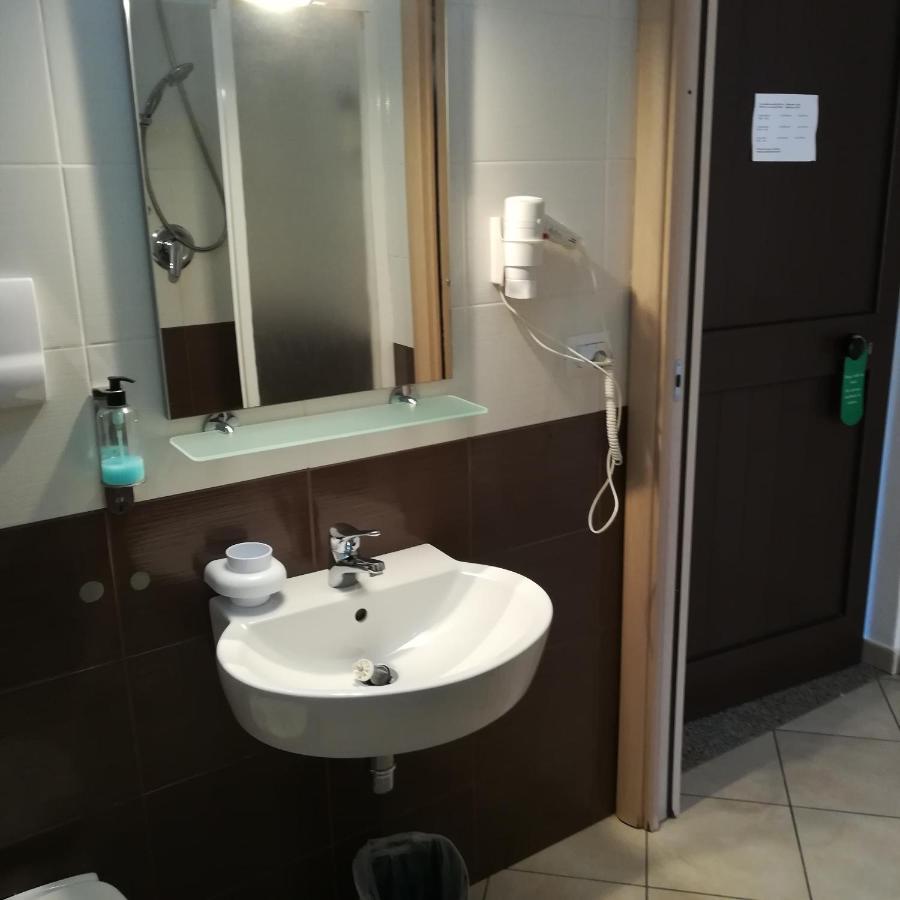 La Locanda Del Mare B&B Ла-Калетта Экстерьер фото