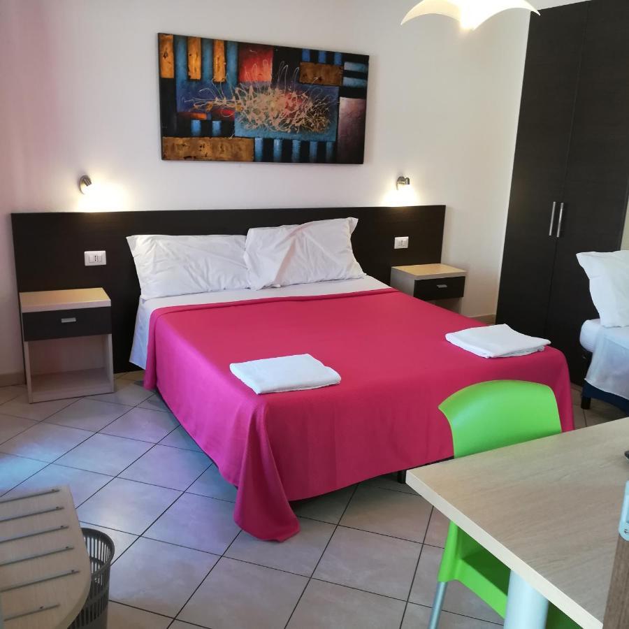 La Locanda Del Mare B&B Ла-Калетта Экстерьер фото