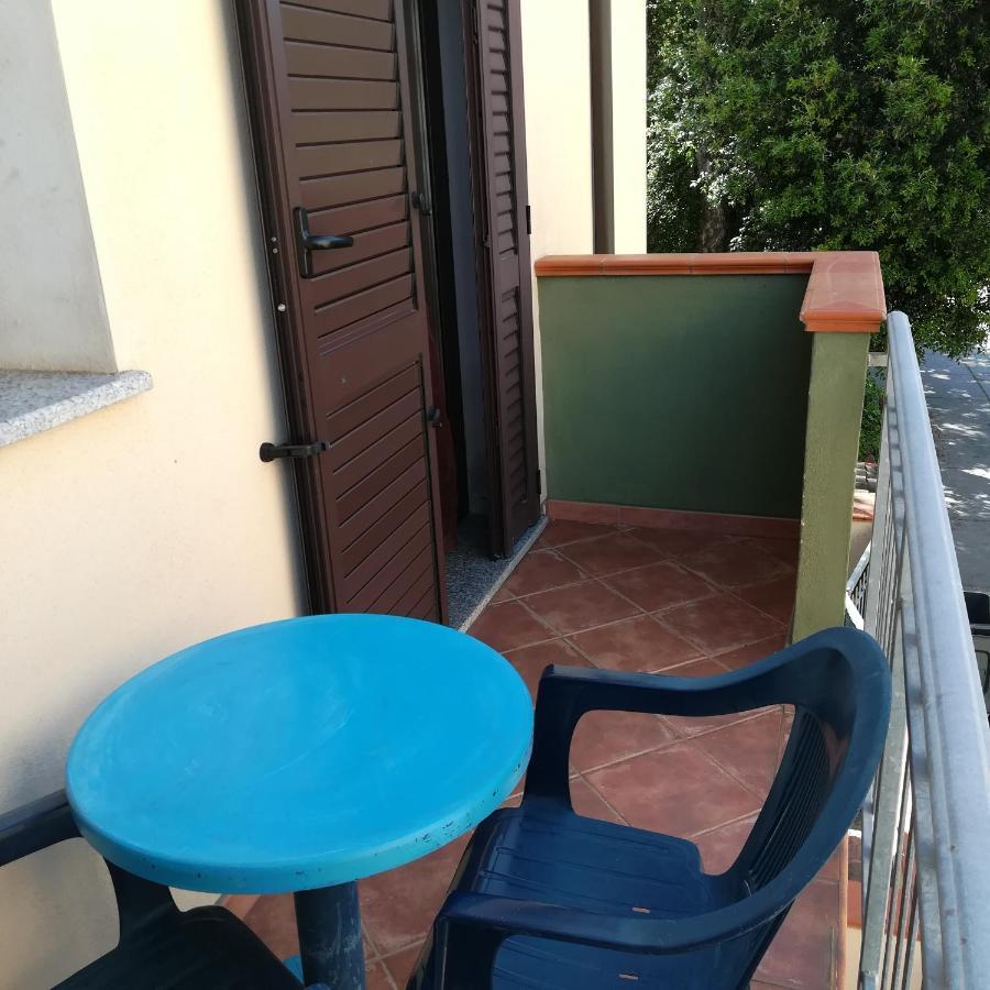 La Locanda Del Mare B&B Ла-Калетта Экстерьер фото